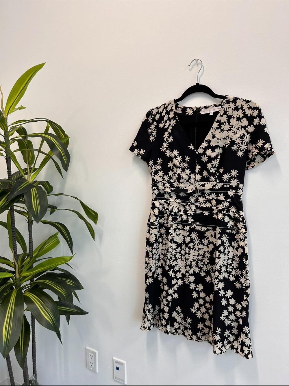 Carolina Herrera New York Silk-Blend Floral Dress | Size 6